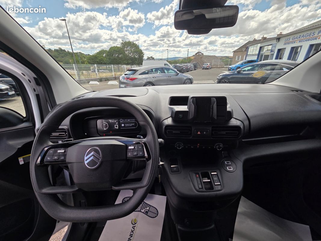 15850 HT - Berlingo M BlueHDi 130 cv EAT8 / Hayon AR / idem PARTNER (image 2)