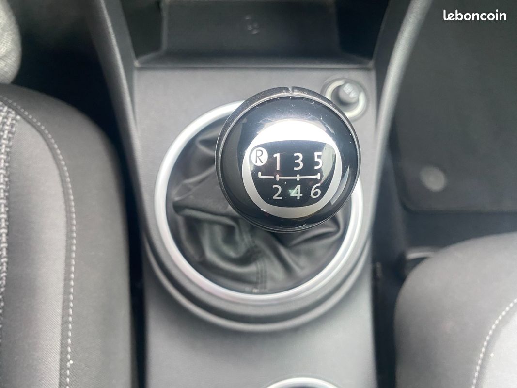 Volkswagen BEETLE 1.2 TSI (image 27)