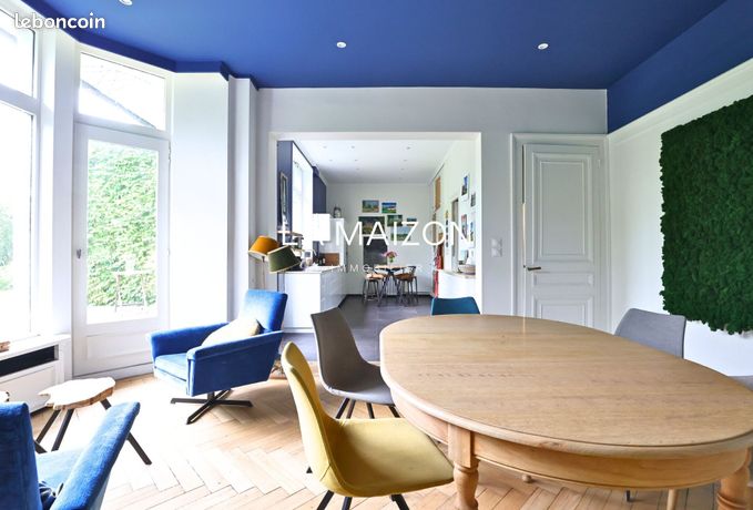 Maison 7 pièces 225 m²