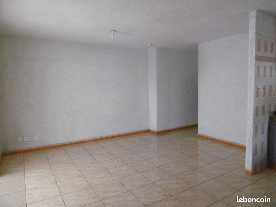 Appartement 2 pièces 47 m² · à La Possession · 47 m² · 699 €/mois