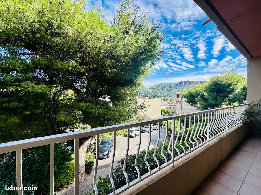 Appartement 2 pièces 43 m² · à Cassis · 43 m² · 290 000 €