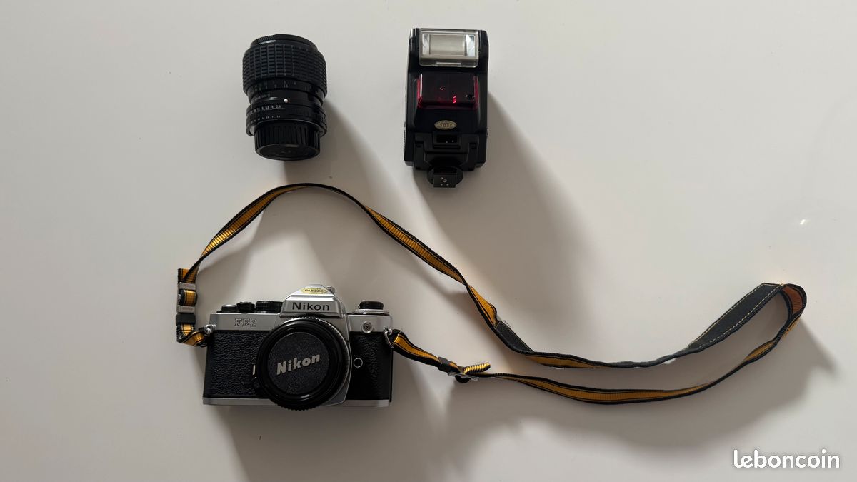 Nikon FE Argentique Avec Nikkor 50 Mm 1.8 - Japon Années 80 - Très Bon état