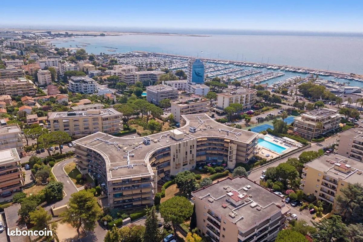Appartement 2 pièces 46 m² · à Saint-Laurent-du-Var · 46 m² · 275 000 €