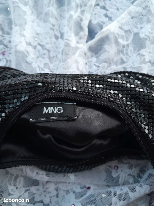 Petit sac habillé noir à sequins (forme croissant) (image 3)