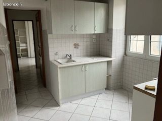 A louer appartement type t4 - Bidache 64520 (image principale 0)