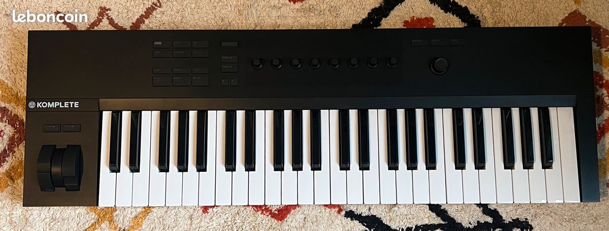 Komplete Kontrol A49 (image 1)