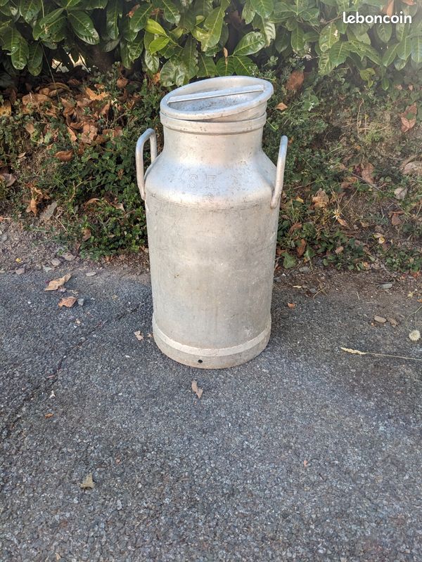 Bidon à lait (image 1)