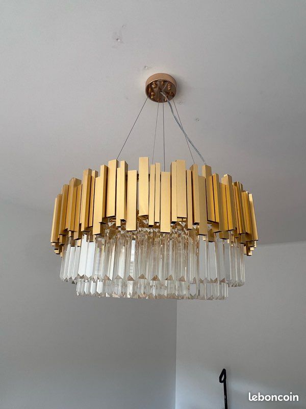 Lustre moderne (image 1)
