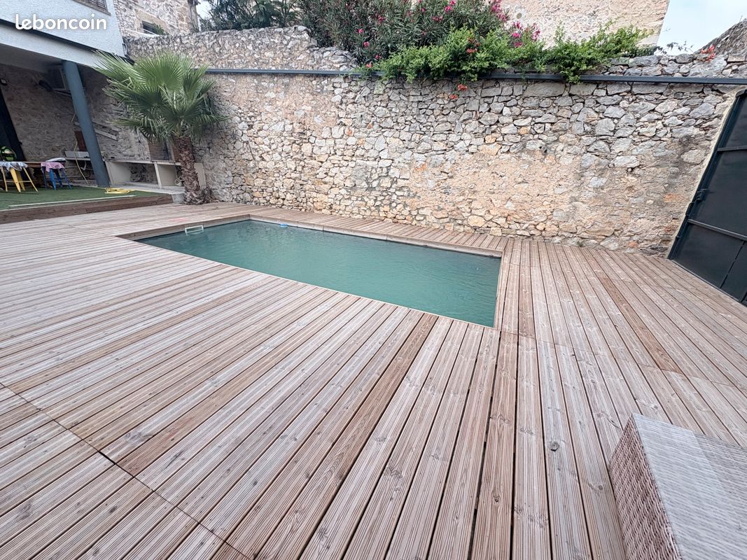 Maison 7 pièces 280 m² · à La Palme · 280 m² · 490 000 €