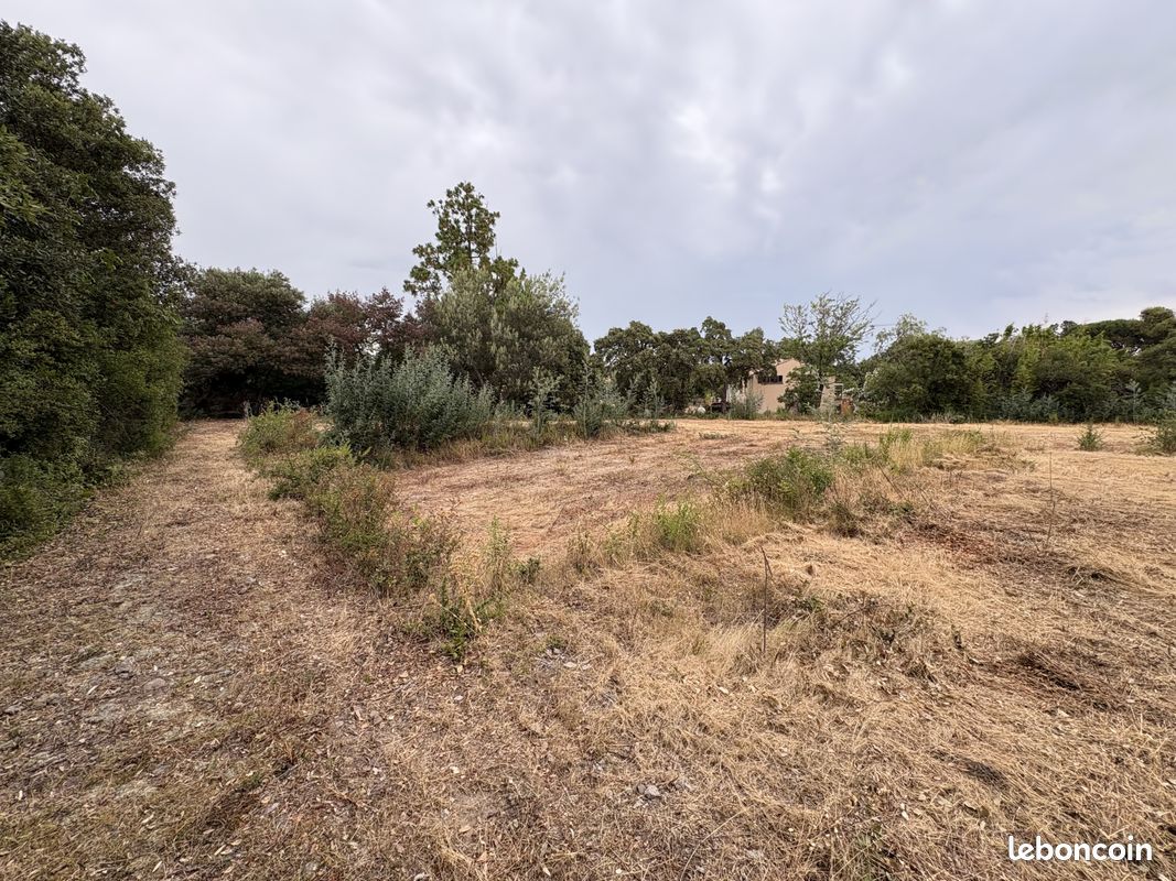 Terrain 2545 m² · à Solaro · 2 545 m² · 540 000 €