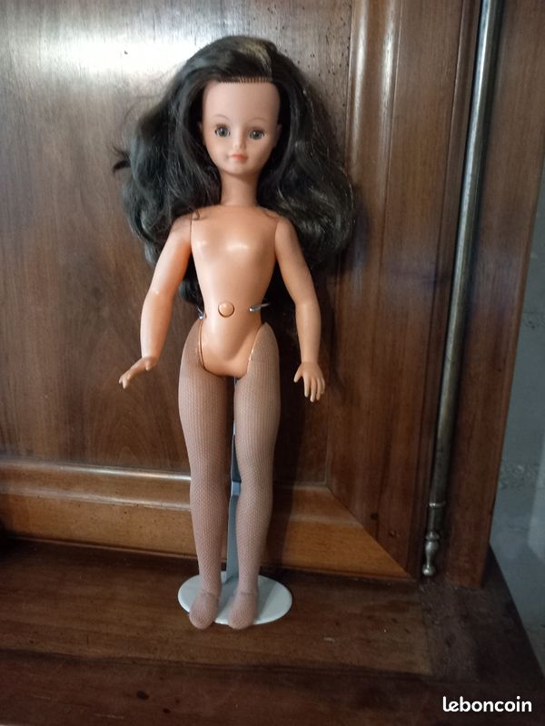 Poupée Cathie Bella (collants-mèche)- Robe De Présentation  BIARRITZ