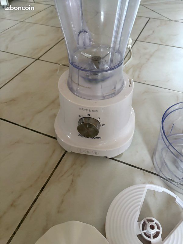 Robot multifonctions (image 1)