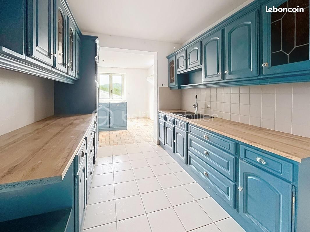 Maison 6 pièces 120 m² · à Barisis-aux-Bois · 120 m² · 242 000 €