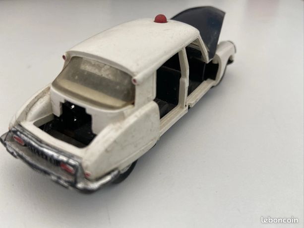 Ancienne NOREV Citroën DS 21 N°158 Au 1/43 (avec Socle DS 19 N°48) - France