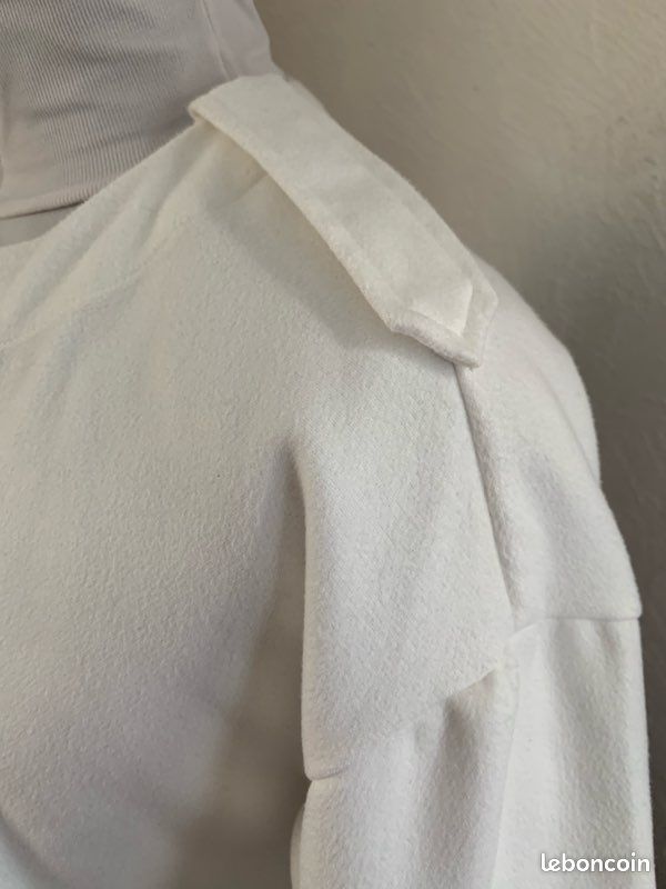 Veste avec écharpe intégré (image 5)