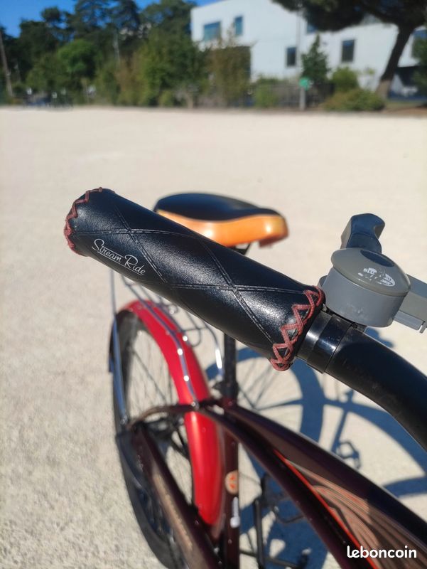 Siège De Vélo / Selle De Qualité Viscount Schwinn No.sct-2 M Rouge Et Noir