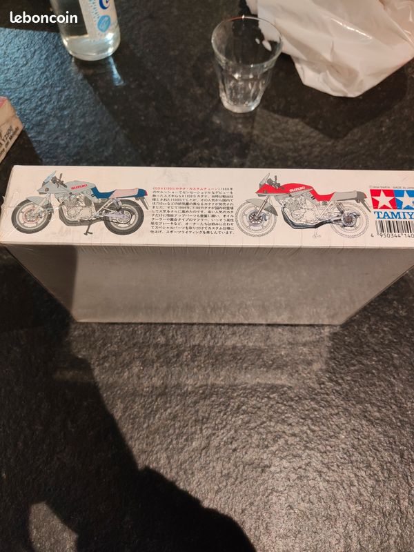 Tamiya 14065 - Suzuki GSX1100S Katana 1/12 - Maquette Moto à Monter
