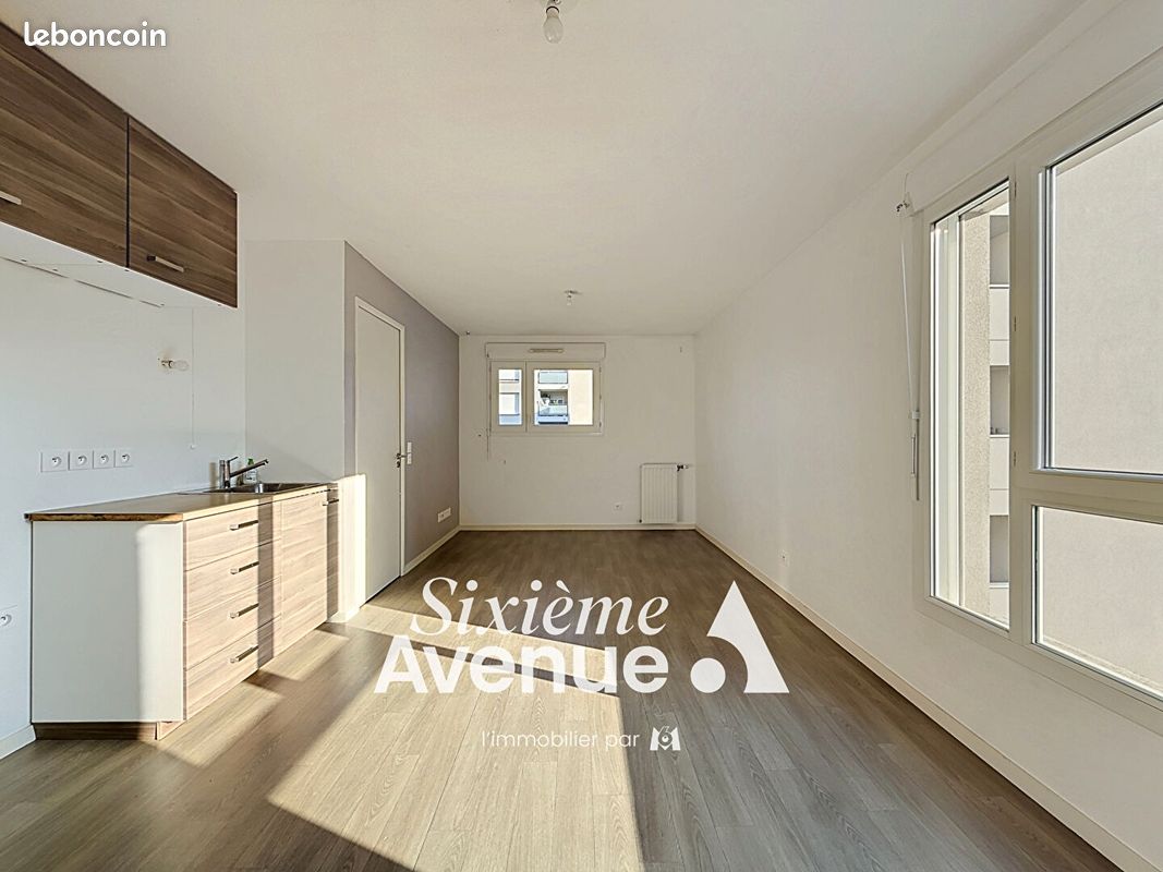 Appartement 2 pièces 43 m² · à Vaulx-en-Velin · 43 m² · 145 000 €