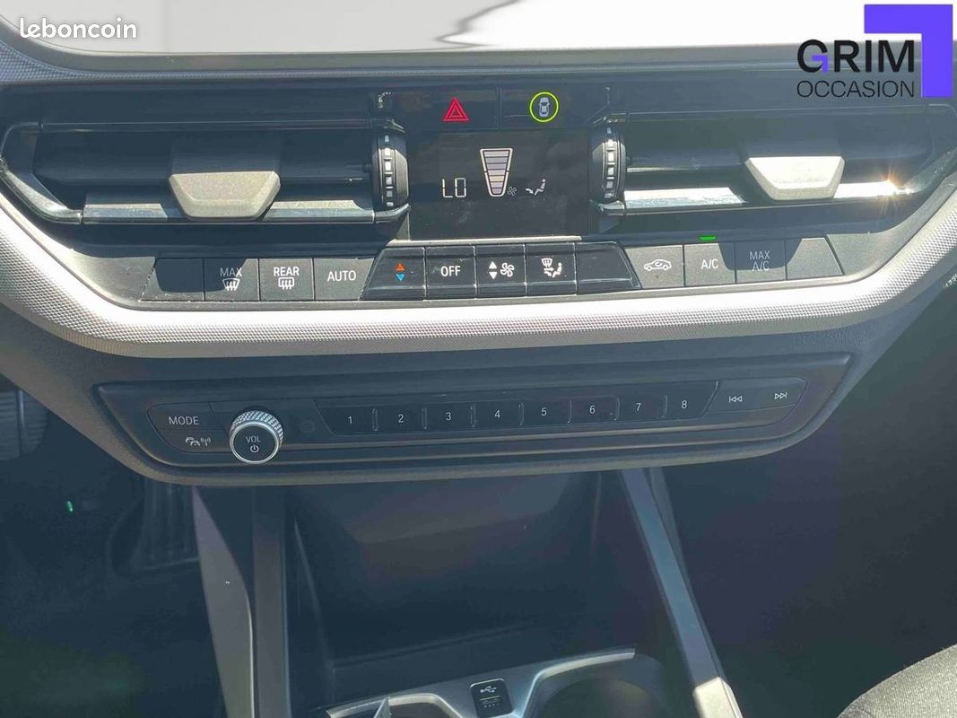 BMW 118d 150 ch BVA8 Business Design (image 9)