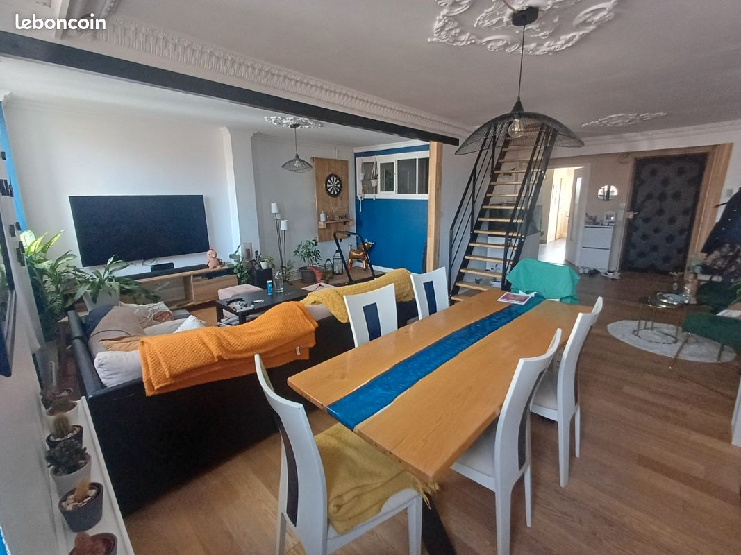 Appartement 4 pièces 130 m² · à Saint-Étienne · 130 m² · 165 000 €