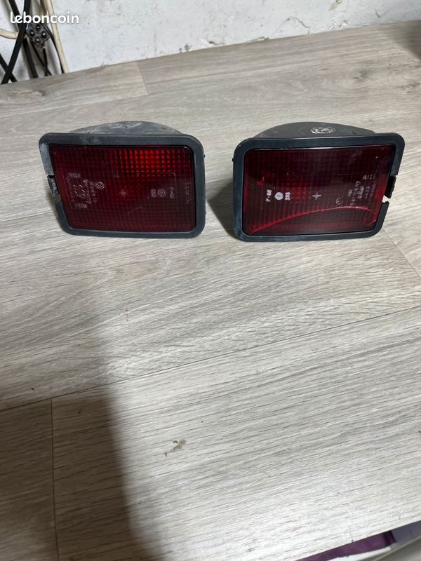 Anti brouillard et réflecteur Transporteur T4 (image 1)