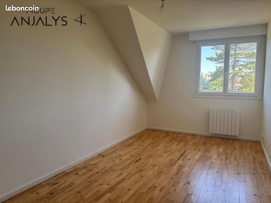 Maison a louer decines-charpieu - 5 pièce(s) - 125 m2 - Surfyn