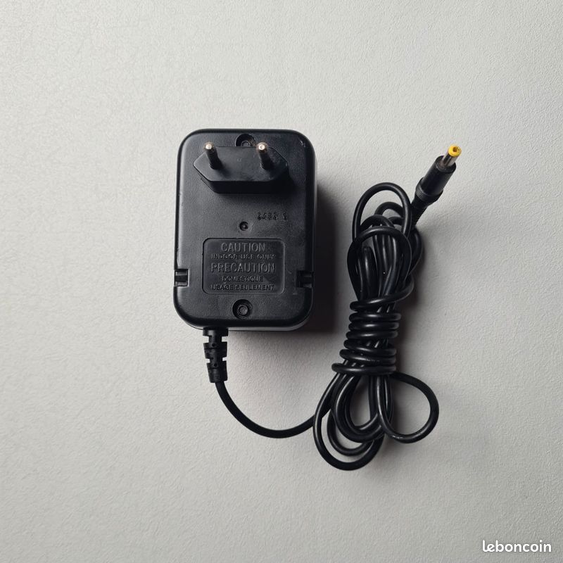 Console sega megadrive 2 avec manette câble alimentation - Consoles
