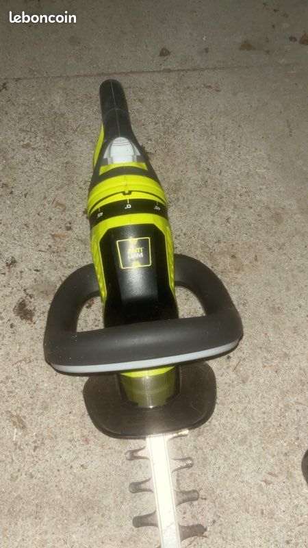 Taille‑haie Ryobi 18V One+ + batteries + chargeur (image 2)