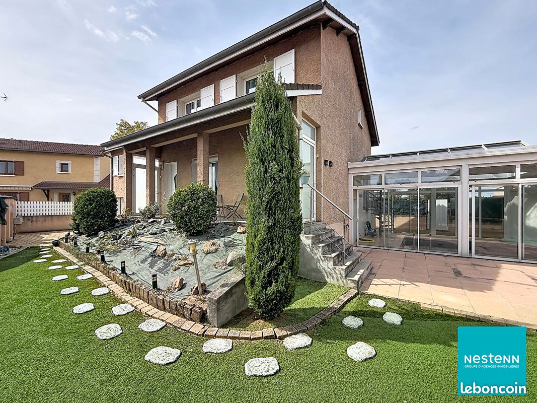 Maison 8 pièces 135 m² · à Feurs · 135 m² · 299 000 €