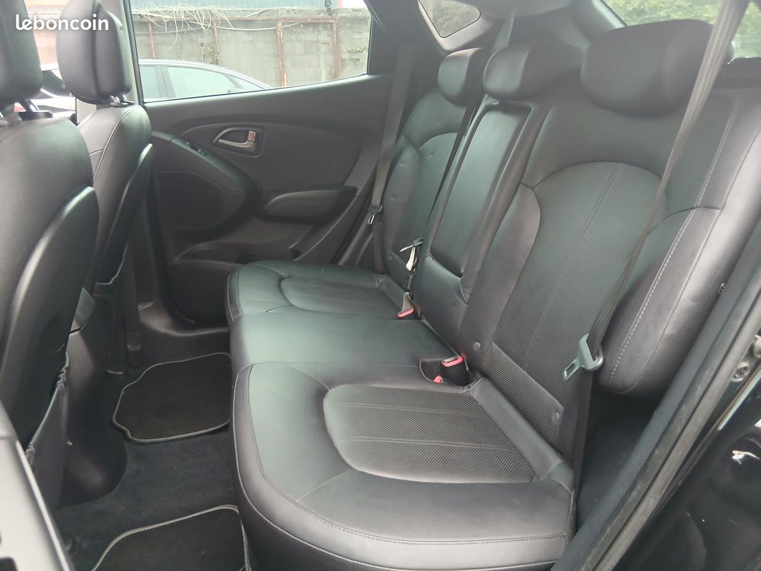 Hyundai ix35 1l7 crdi 115cv pack premium limited (image 8)