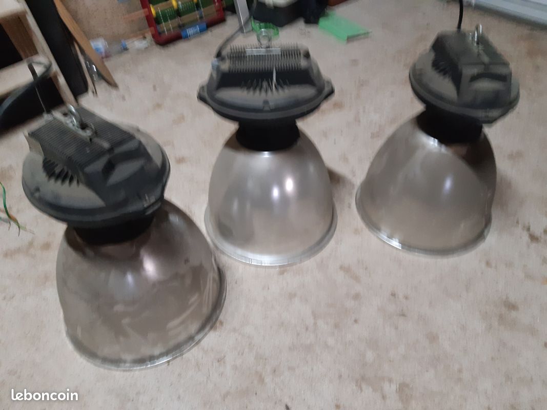 Lampes industrielles (image 1)