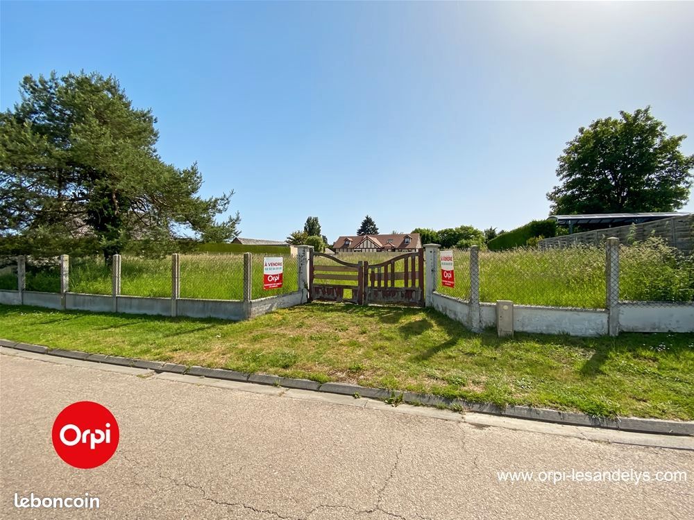 Terrain 897 m² Les Andelys · 67 000 €
