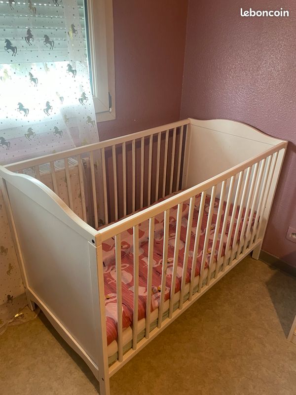 Lit bébé (image 1)