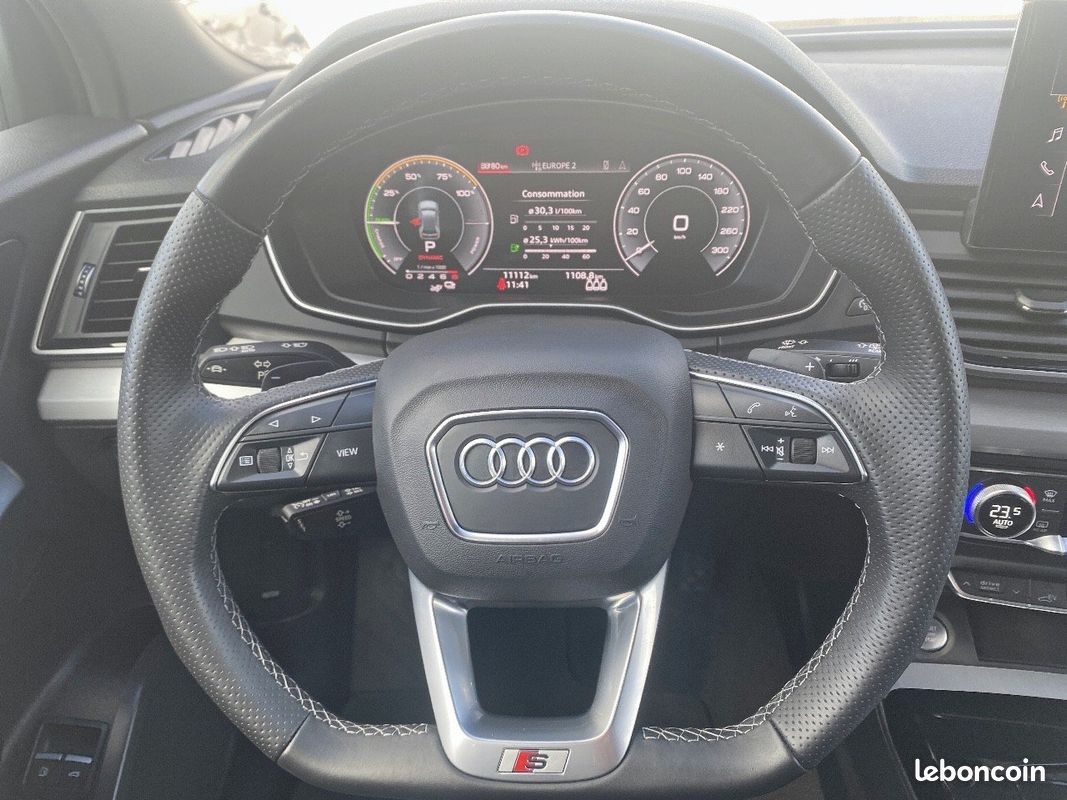 AUDI Q5 50 TFSIe 299 S tronic 7 Quattro S line (image 11)