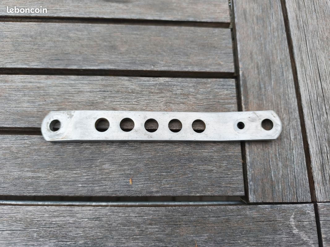 Tirant Alu de maintien de tambour de frein avant Yamaha 125 / 175 ty Trial (image 1)