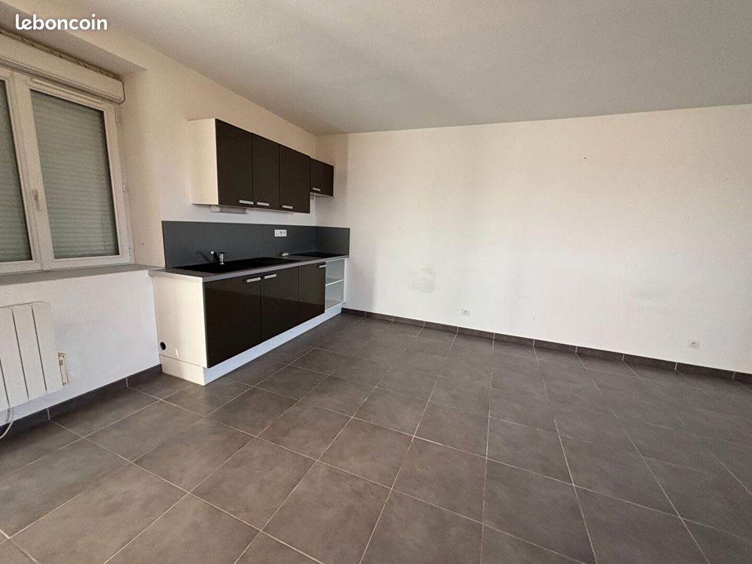 Appartement 3 pièce(s) 78 m²à louer Lons-le-saunier