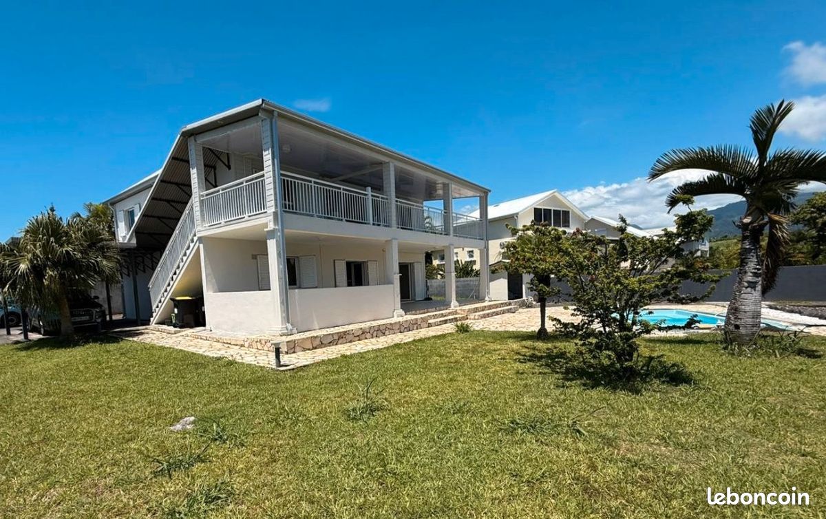 Maison 6 pièces 170 m² · à Saint-Benoît · 170 m² · 415 000 €