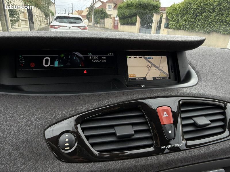 Renault GRAND SCENIC III 1.9 DCI 130CH FAP PRIVILEGE EURO5 5 PLACES (image 26)
