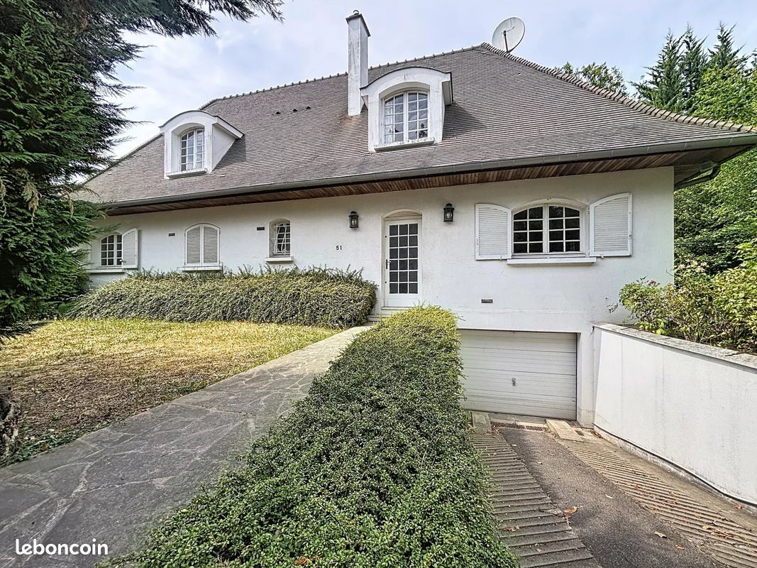Maison 10 pièces 209 m² · à Sucy-en-Brie · 209 m² · 698 000 €