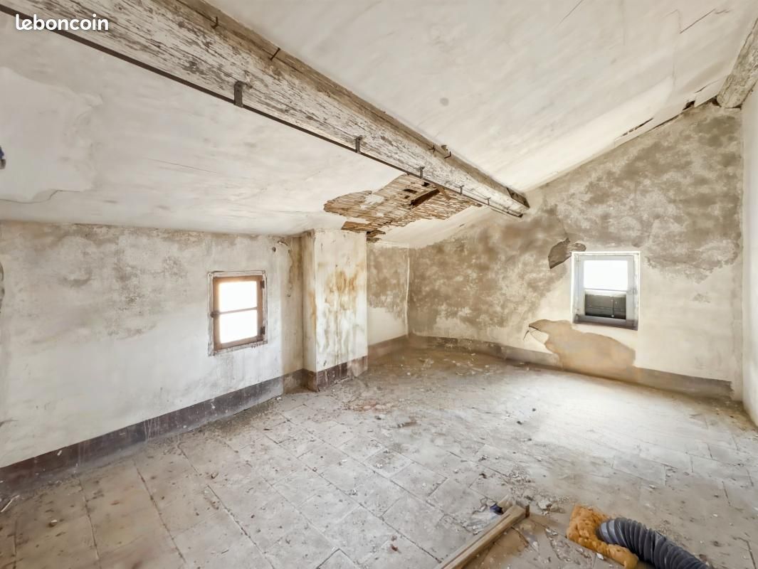 Immeuble 2 pièces 415 m² (image 17)