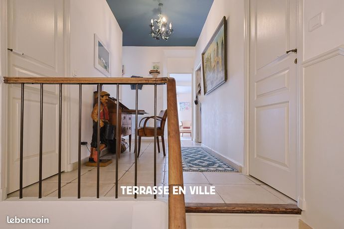 https://img.leboncoin.fr/api/v1/lbcpb1/images/ef/ca/65/efca657c1d1bdf650c334791a2f1d4b37addd496.jpg?rule=ad-image