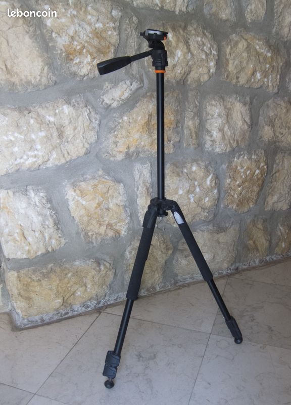 Trépied Vanguard Alta+ 203AP (image 1)