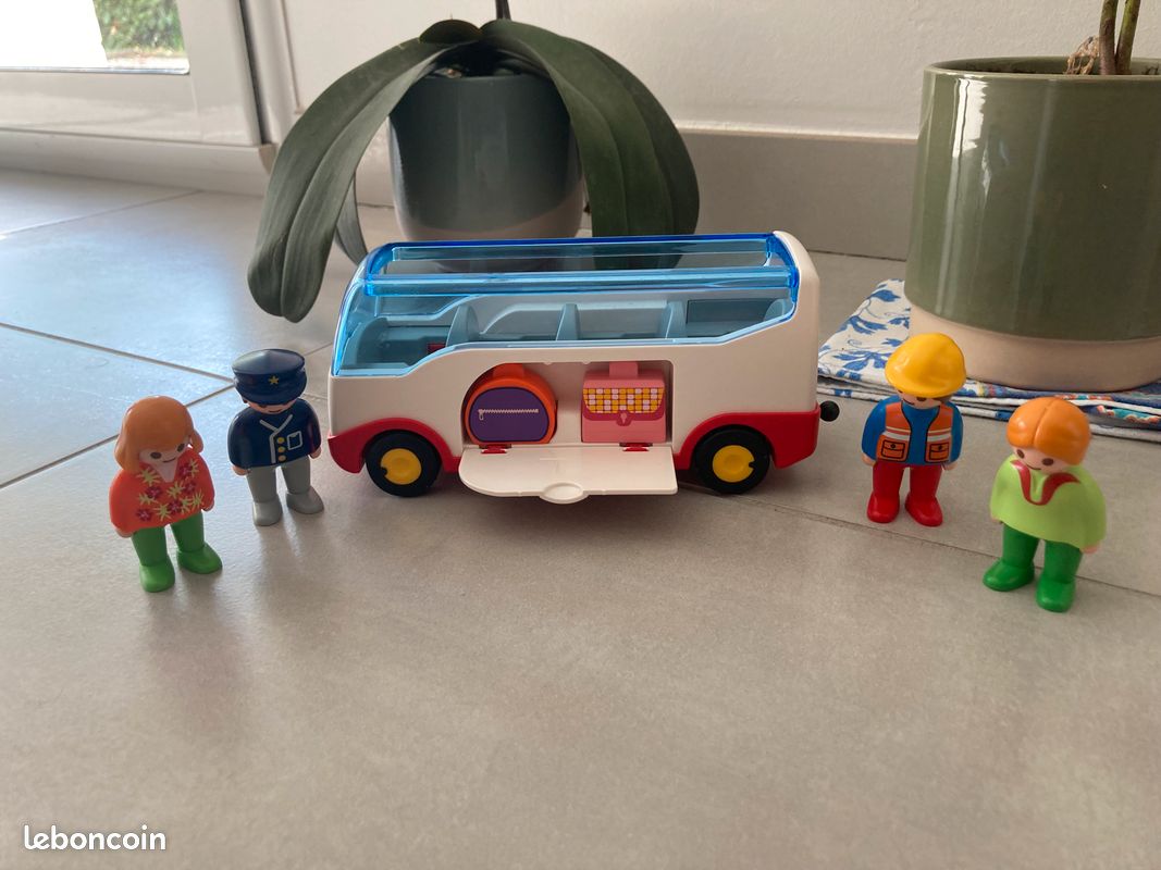Bus voyage complet (image 1)