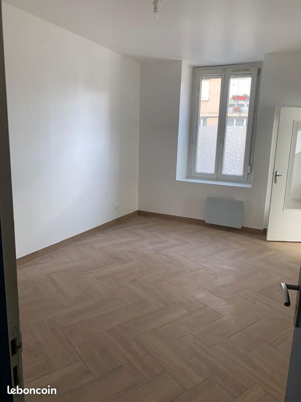 Appartement 1 pièce 28 m² · à Pantin · 28 m² · 900 €/mois