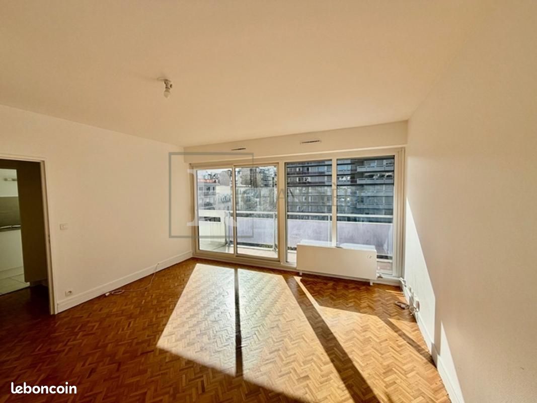 Appartement 1 pièce 33 m² · à Paris · 33 m² · 1 018 €/mois