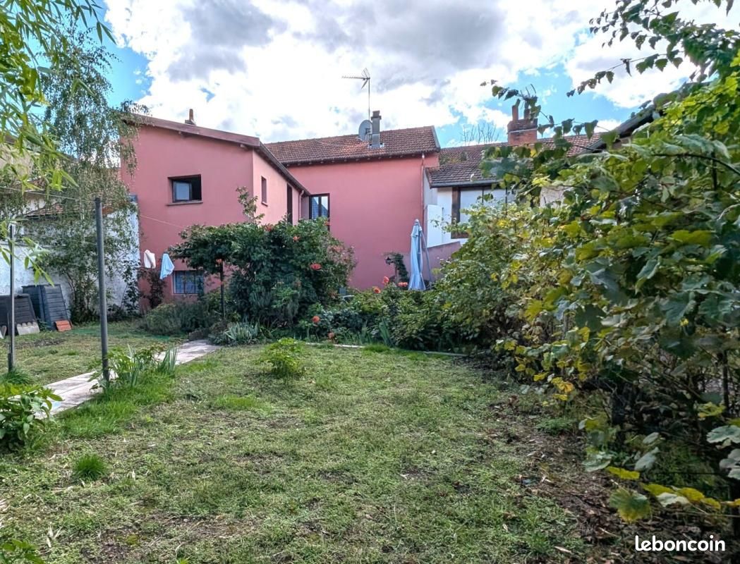 Maison 5 pièces 113 m² · à Roanne · 113 m² · 145 000 €
