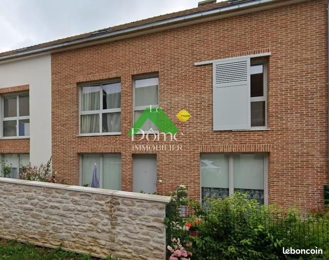 Appartement 4 pièces 109 m² · à Amblainville · 109 m² · 304 500 €