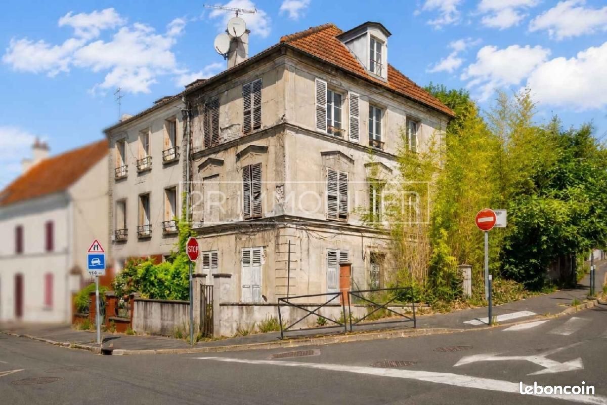 Immeuble 8 pièces 290 m² · à Dampmart · 290 m² · 575 000 €