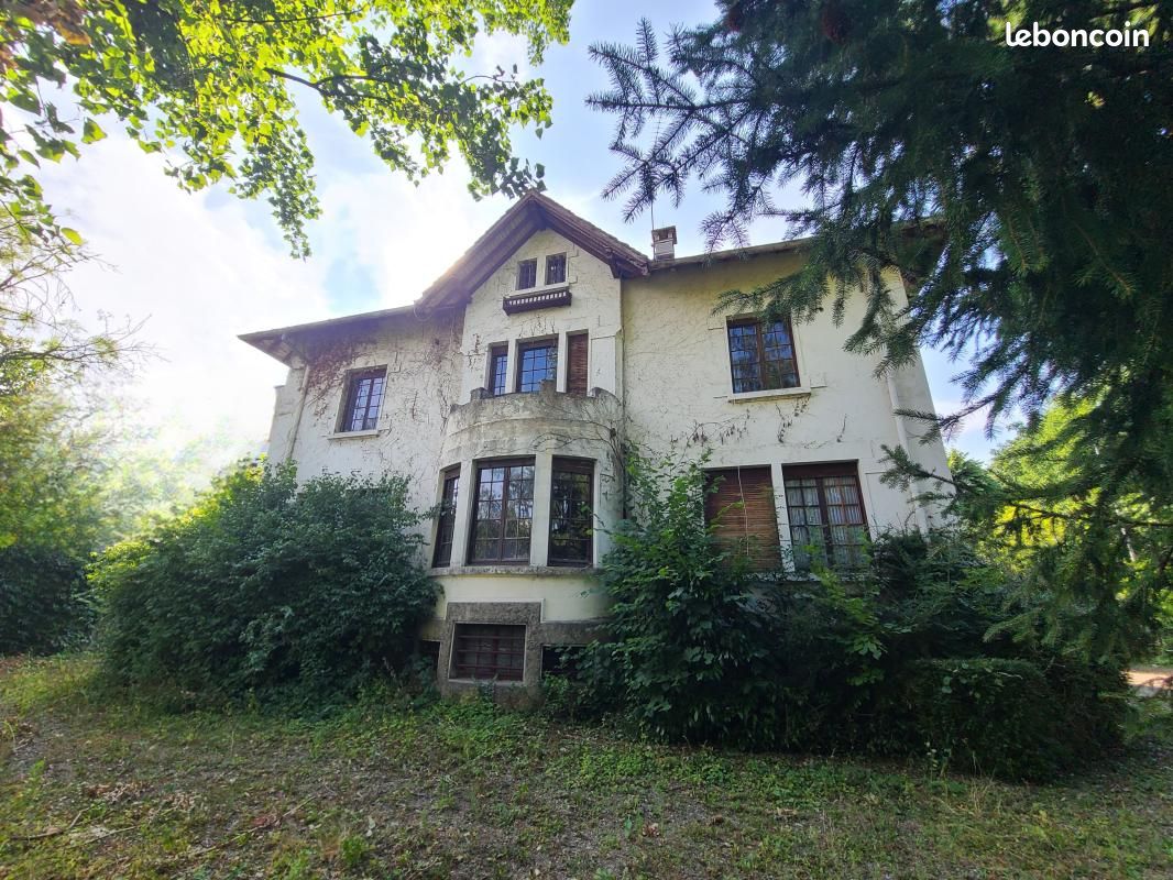 Maison 8 pièces 270 m² · à Belfort · 270 m² · 349 000 €