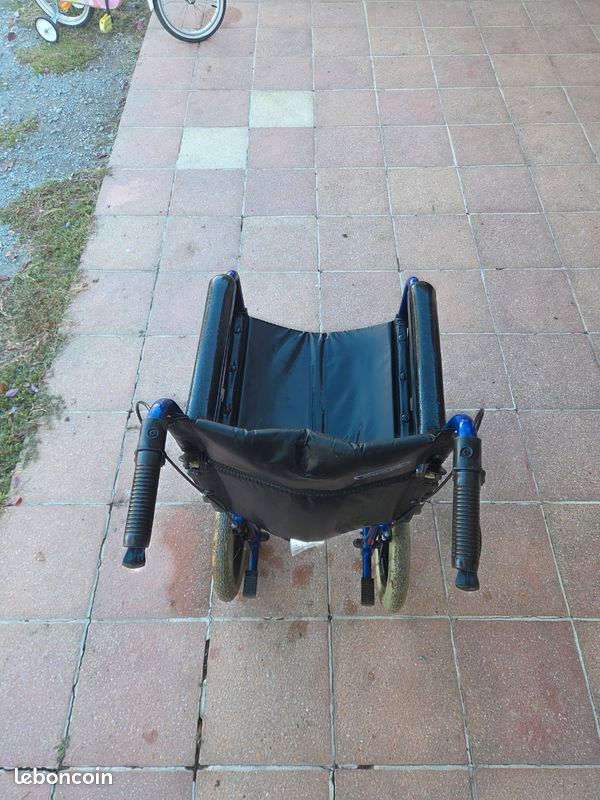 Chaise roulante (image 3)